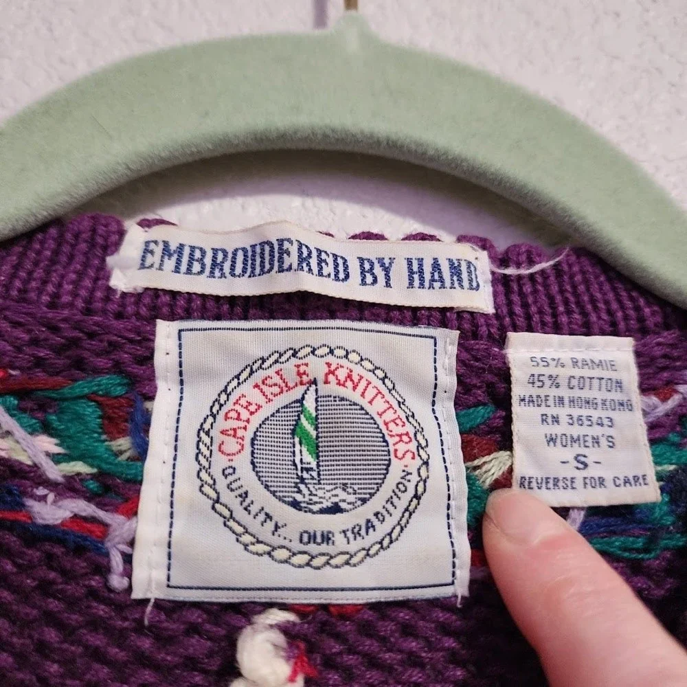 CAPE ISLE KNITTERS VTG Purple Floral Embroidered Cardigan Grandmacore‎ S